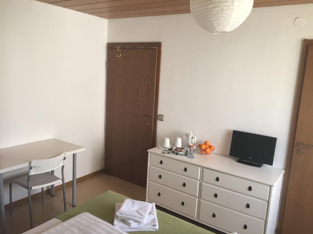 Motels21 Sersheim Værelse billede