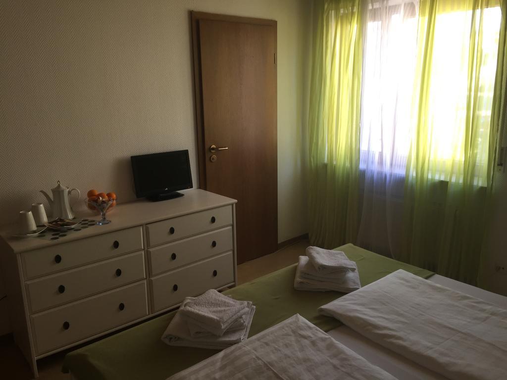 Motels21 Sersheim Værelse billede
