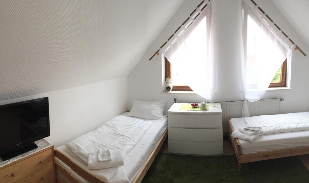 Motels21 Sersheim Værelse billede