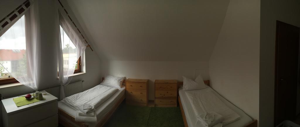 Motels21 Sersheim Værelse billede
